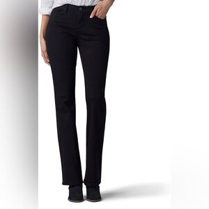 Lee Women's Flex Motion Regular Fit Bootcut Jean size 4s